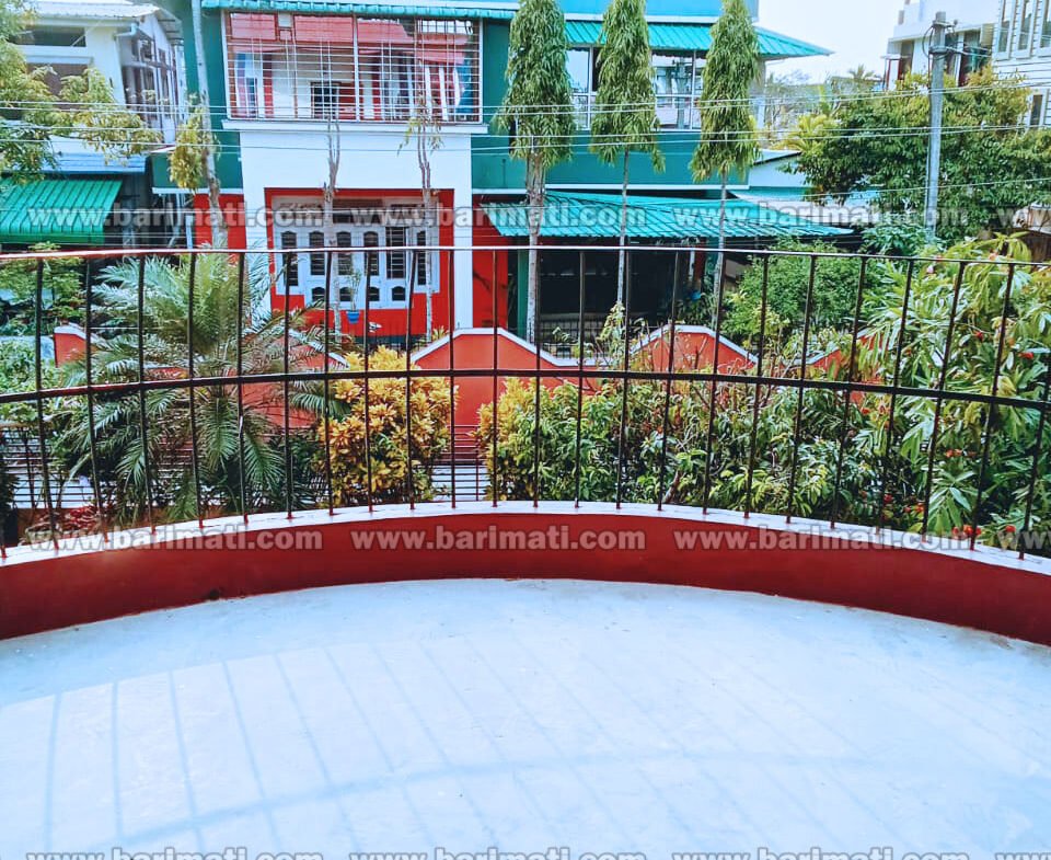 Homey 2 BHK crib in Boiragimoth, Dibrugarh, throws in a bonus study spot for only 11000 per month