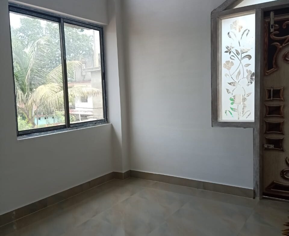 2 BHK house rent at running gate under 7k