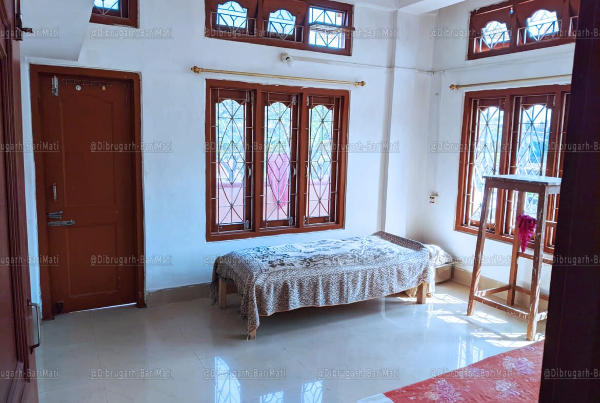 A one-bedroom house for rent in Chiring Chapori, Dibrugarh, for under 8000 rupees.