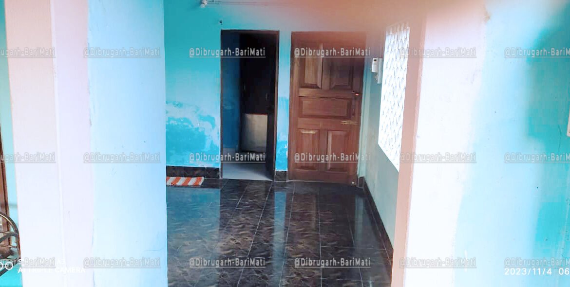 Perfect 1 BHK house for rent for small families at Thana Chariali, Dibrugarh, near Reliance Trends, for just 7000 rupees.