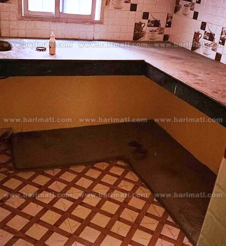 Affordable 2 BHK rental opportunity in Patna's Bajrang Puri, priced below 8000