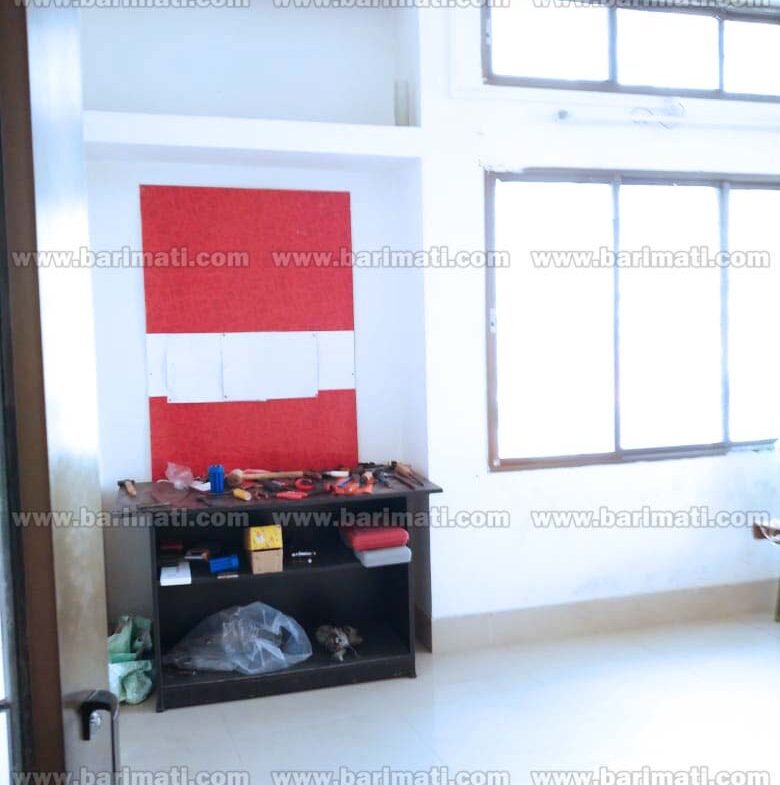 Spacious 1330 sq ft commercial space for rent at the 1st floor in Khalihamari, Dibrugarh