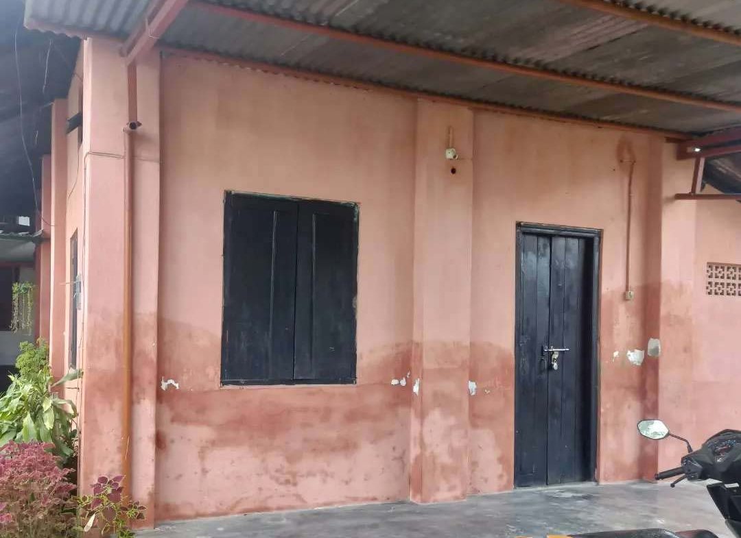 2 bhk house available for rent at chowkidinghee under just rs 8K