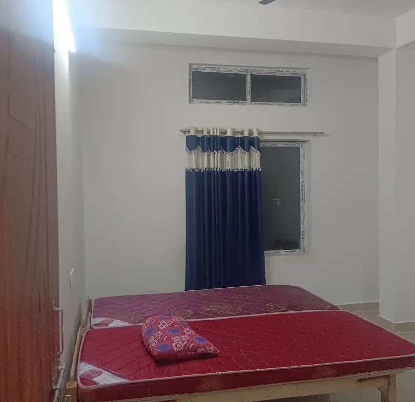 Paying guest accommodation with food facilities available at Chowkidinghee, Dibrugarh for ₹4,500 per mont