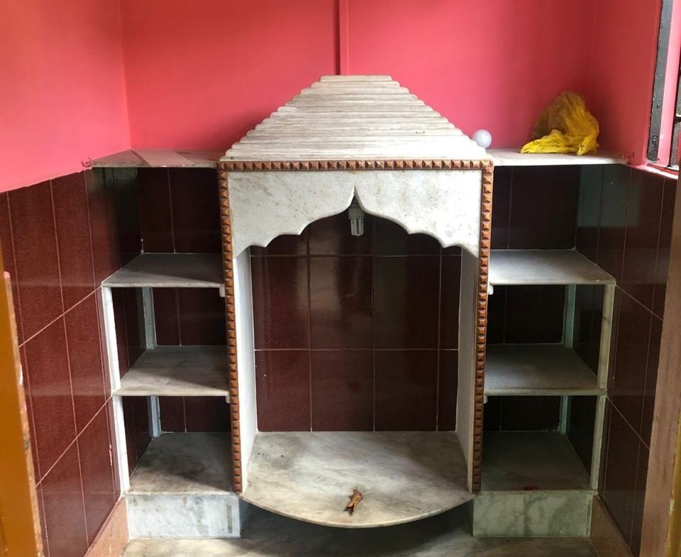 Furnished 3 BHK apartment for rent at Rs 22,000 per month in Birubari, Guwahati with wardrobe, AC, lights, and ceiling fans