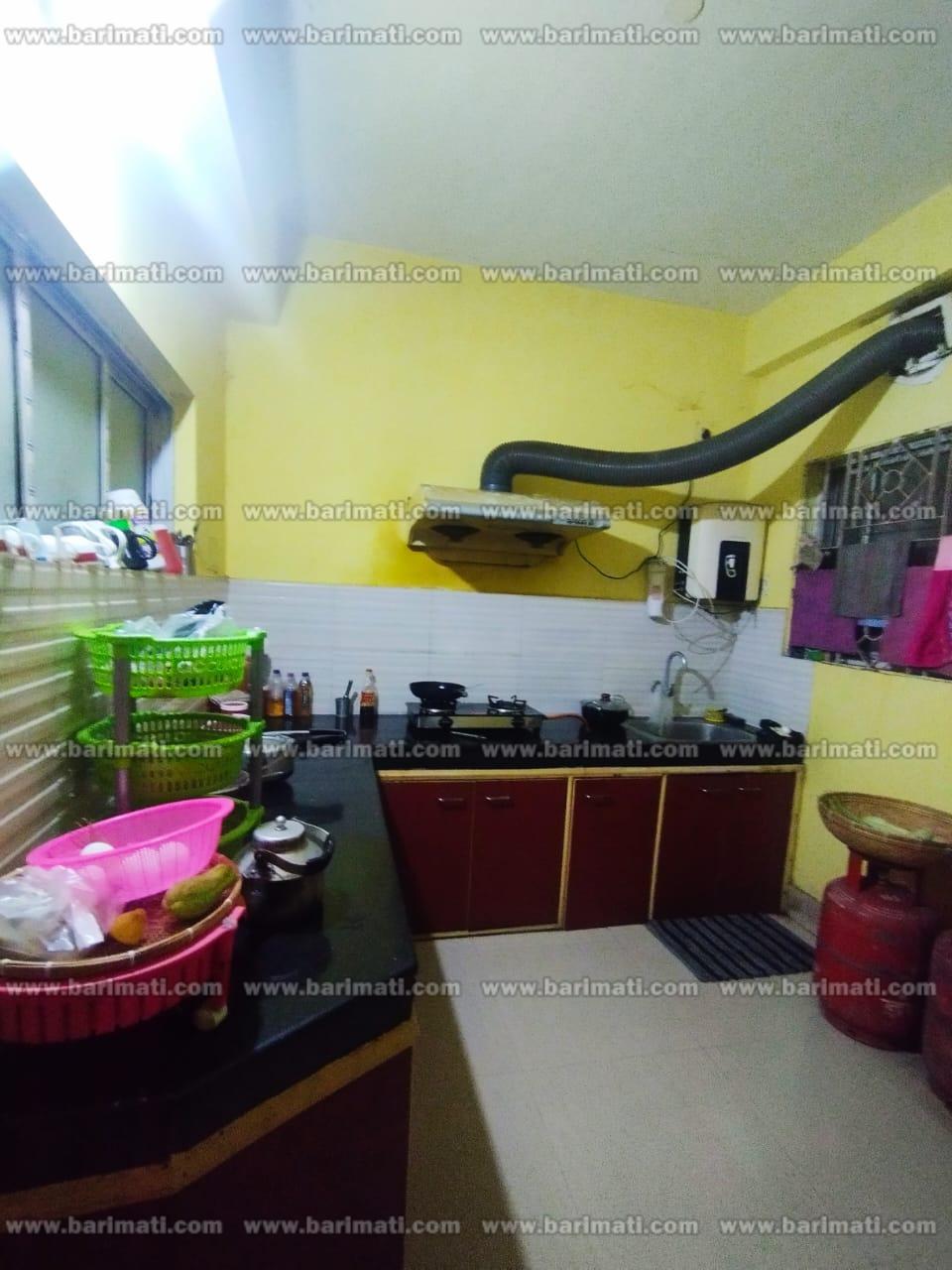 Semi-furnished 3 BHK flat with parking in Silpukhuri, available for rent.