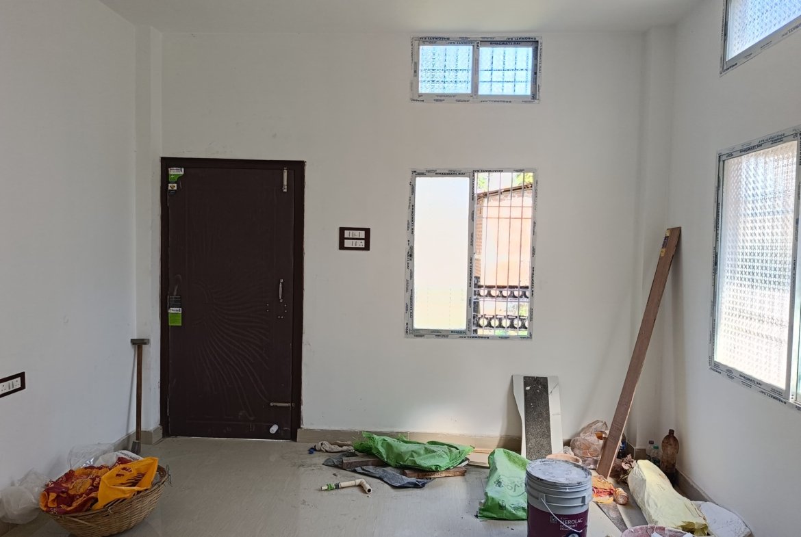 1BHK rental house at Chiring Chapori, Dibrugarh, offering a comfortable living space under ₹8,500 in a prime location on the first floor