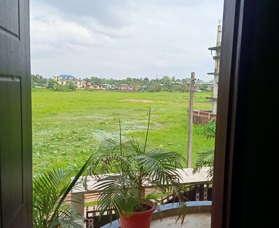 Hijuguri, Tinsukia, 2BHK house for rent under ₹8,000, offering a comfortable living space on the first floor in a convenient location