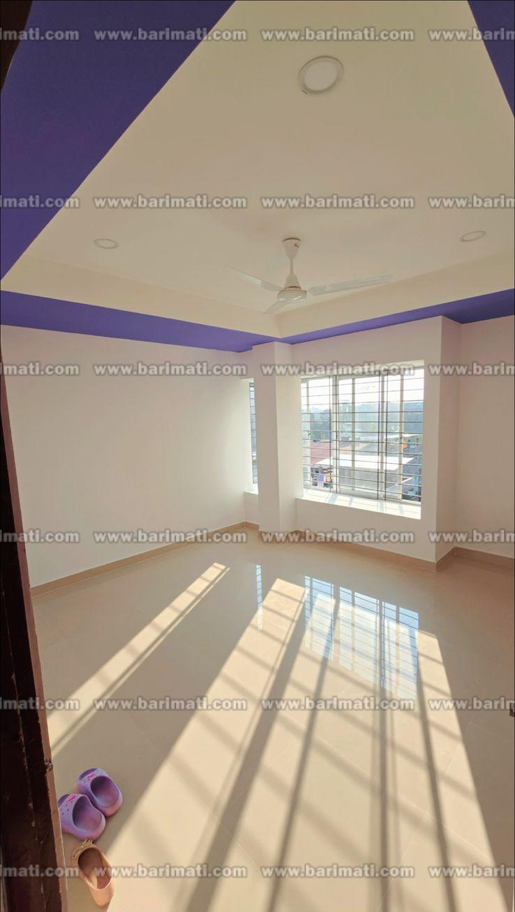 Modern 2 BHK flat for rent at Khalihamari, Dibrugarh, featuring 2 baths, 5th-floor convenience with lift access, situated in the heart of the city, rent Rs 18,000