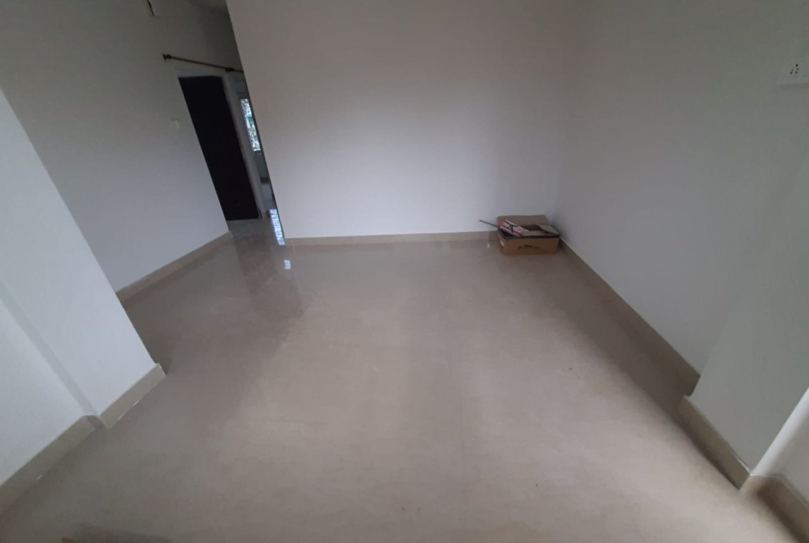 1BHK flat for rent at Chiring Chapori, Dibrugarh, ideal for working bachelors, located on the 1st floor in a prime area with rent of Rs 9000 per month