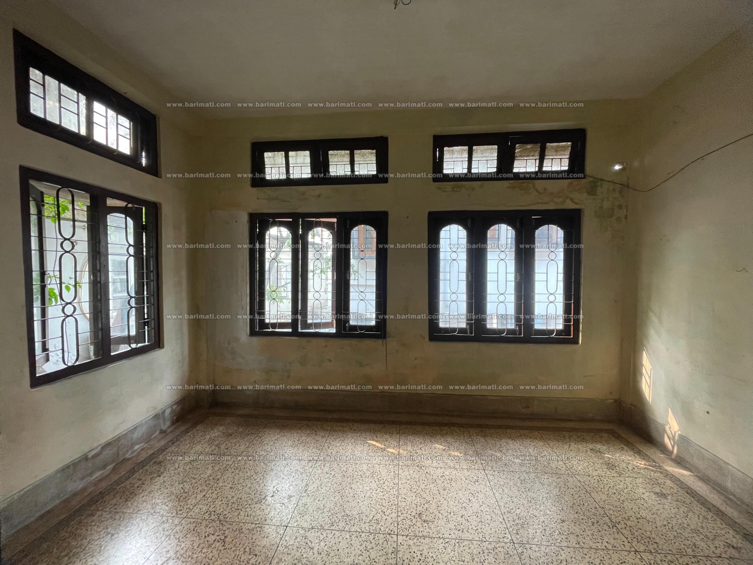 1 BHK house for rent at Rajgarh Road, Guwahati under ₹9,000. Description: Affordable 1 BHK house available for rent on the 1st floor at Rajgarh Road, Guwahati. Located in a prime area, ideal for those seeking a budget-friendly and convenient home.