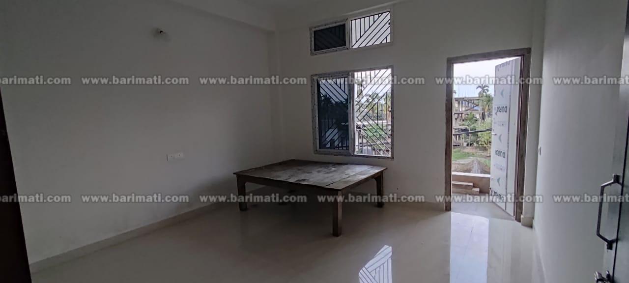 Spacious 1BHK apartment for rent at Khalihamari, Dibrugarh, located on the 2nd floor in the heart of the city for under ₹10,000.