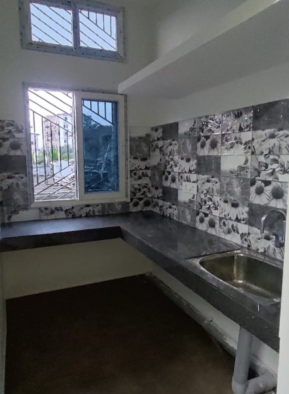 Affordable 1BHK big flat in Khalihamari, Dibrugarh, available for rent on the 2nd floor, perfect for city living under ₹10,000.