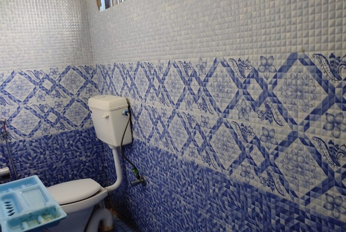 Big 2 BHK house for rent at Podum Nagar, Dibrugarh, with 2 bathrooms, near educational institutions and AMC, in a prime location under ₹10,000 and it have 2 bathrooms
