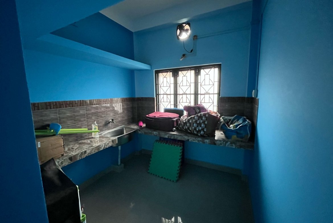 Spacious 3 BHK house with 1 bathroom for rent at Naliapool, Dibrugarh, located on the first floor in a prime area under ₹12,000