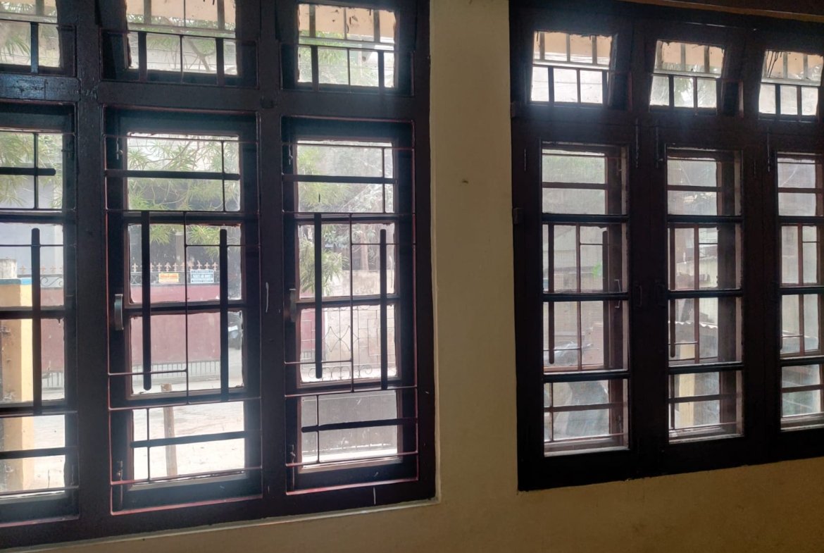 Prime location 3 BHK flat for rent with parking at Kumarpara Panchali