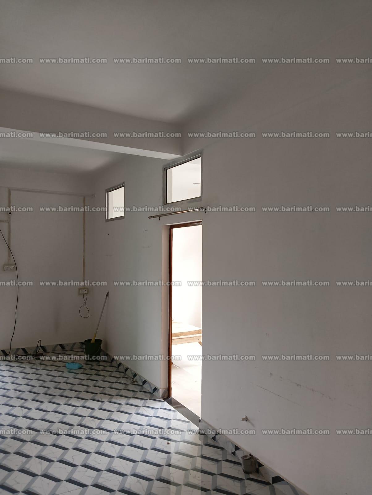 Prime Location 2 BHK Apartment in Chiring Chapori – First-floor rental house with all amenities, including parking. Best area with a welcoming neighborhood