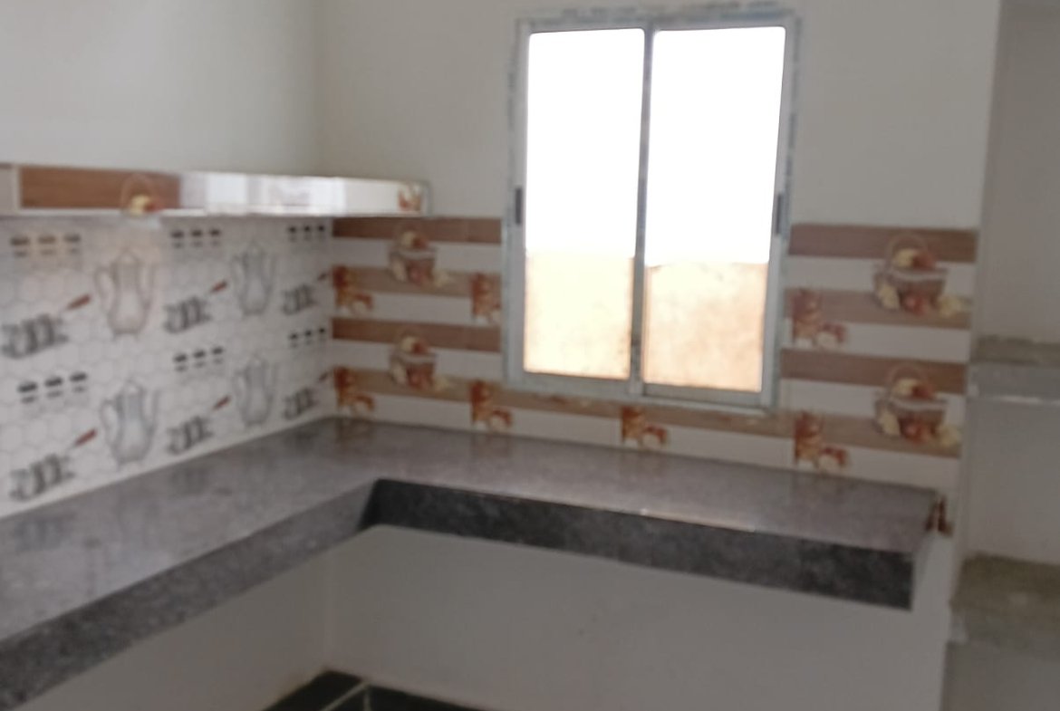 Spacious 2 BHK House for Rent at Chiring Chapori, Dibrugarh – Modern apartment on the 1st floor with car parking, located in a prime and secure neighborhood. Rent: ₹12,000/month