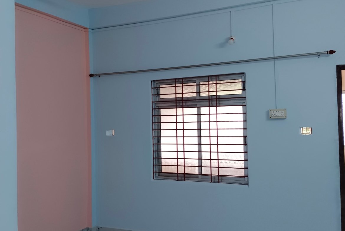 Modern 1 BHK rental at Chiring Chapori, Dibrugarh on the 1st floor with car parking, AC, and inverter included under ₹12,000/month