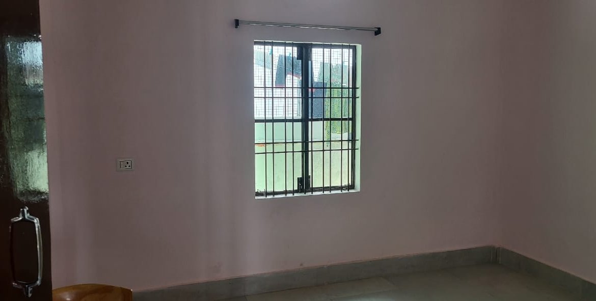 Ground floor 2 BHK rental house in South Amolapatty, Dibrugarh with ample parking, ideal for working professionals or small families at just ₹7000/month