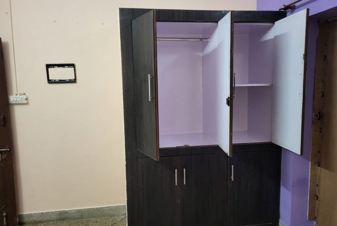 2 BHK home for rent near GMS Road, Dehradun, with enough space for a small family and a safe car parking area.