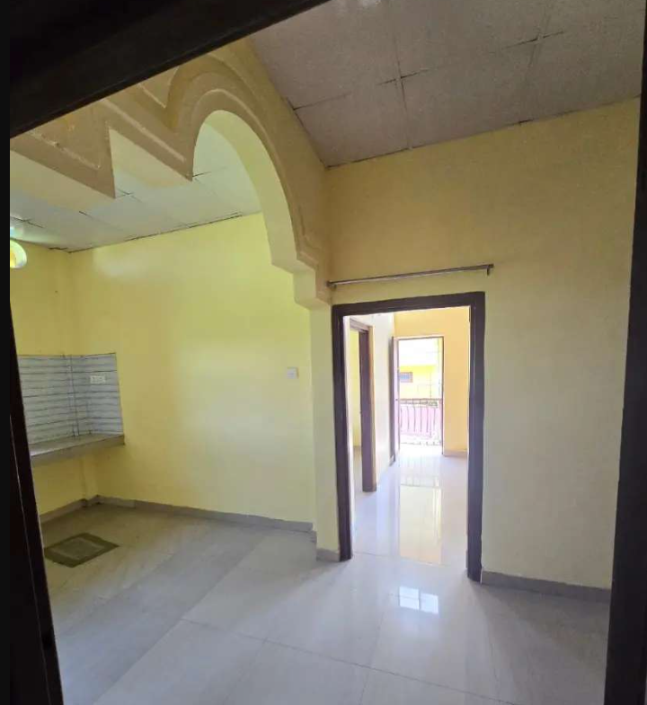 Move-in ready! Ground floor 2BHK house with parking space in Sankardev Railway Colony. Easy access to all main city areas in Dibrugarh.