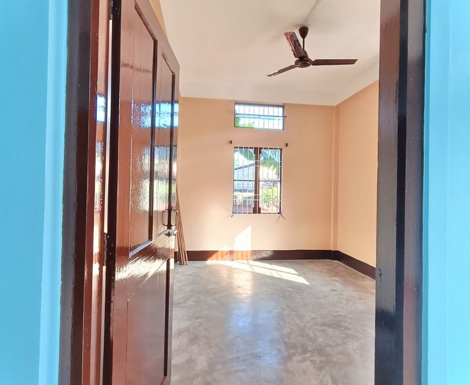 Beautiful society living! 2 BHK independent house for rent in Chiring Chapori, Dibrugarh. Ground floor, car parking, excellent prime location. Rental price ₹10,000. DIB300 listing.