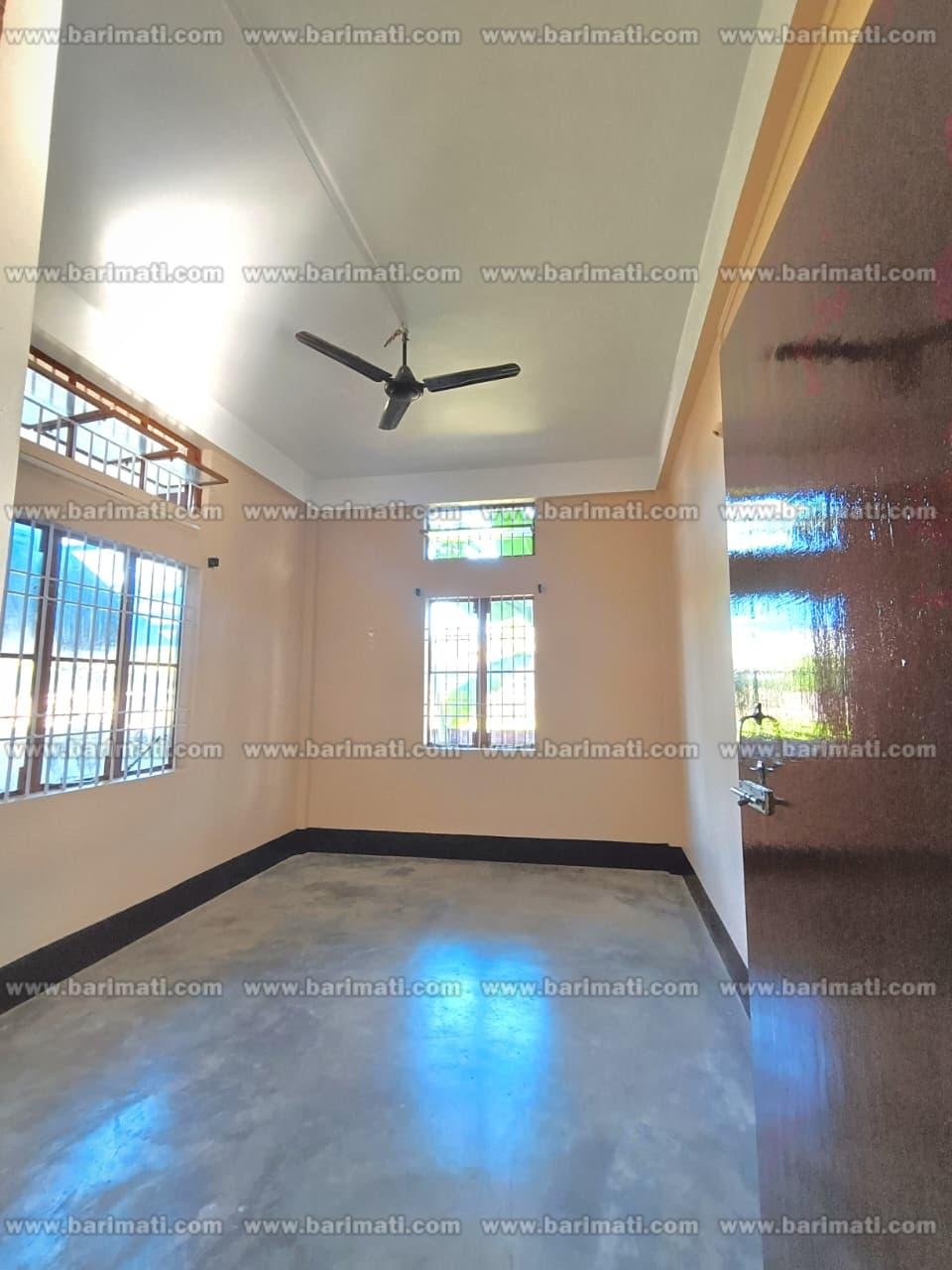 Chiring Chapori Gem! Independent 2 BHK house for rent in Dibrugarh, ideal for families or working bachelors. Ground floor access, parking available. Find this home with ID DIB300.