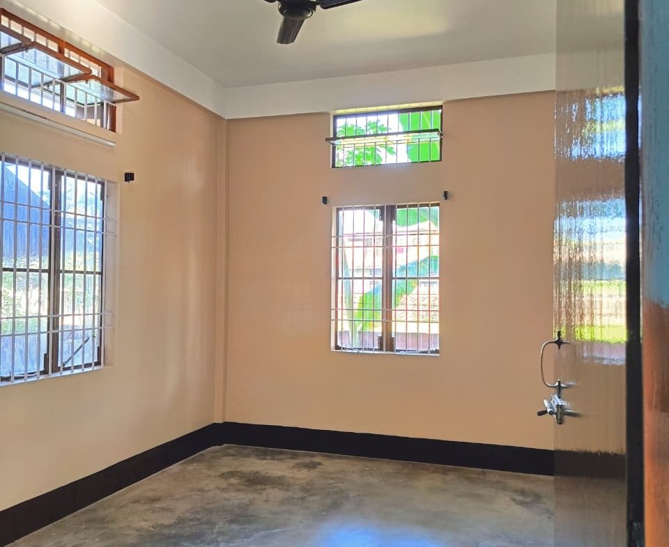 Dibrugarh rental spotlight: Prime location 2BHK independent house for rent. Ground floor, beautifully situated in a good society. Only ₹10,000. Property ID DIB300.