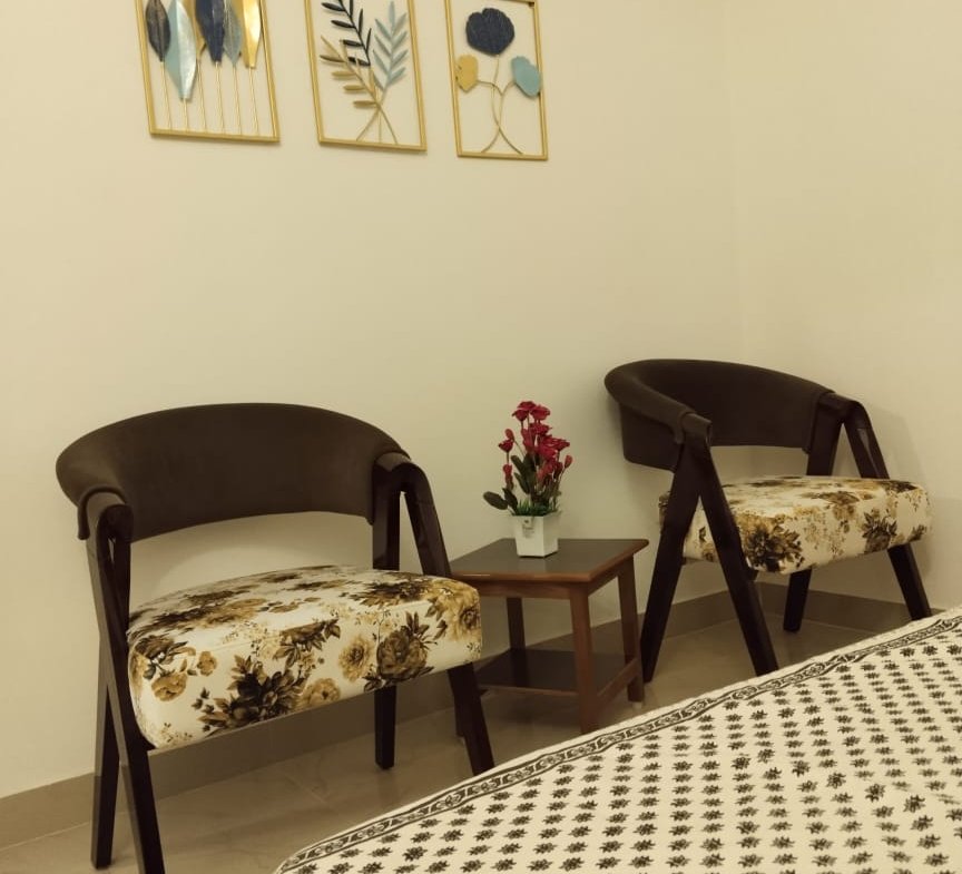 Dibrugarh Commercial Opportunity! Spacious 4 BHK house with 3 bathrooms for rent in Pub Banipur. Ideal property for homestay or large office setup. Rent ₹60,000/month.
