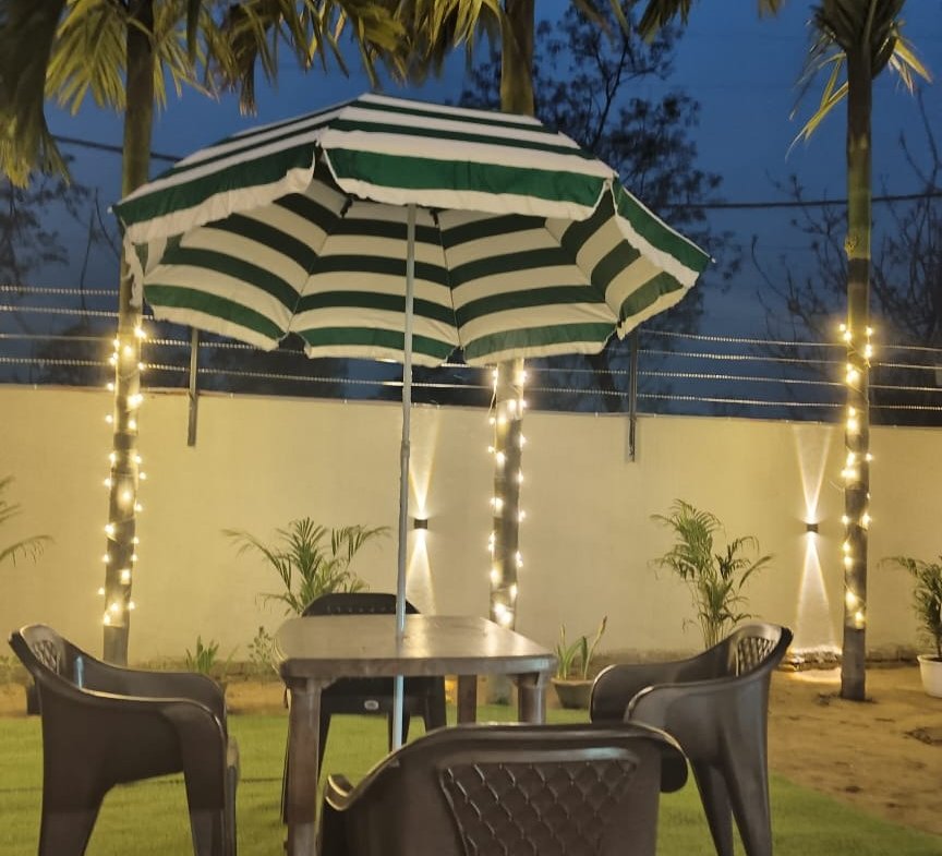 Big property for rent in Pub Banipur! This 4 BHK, 3 bathroom unit is perfect for commercial setup or homestay business in Dibrugarh. Prime locality, great value at ₹60k.