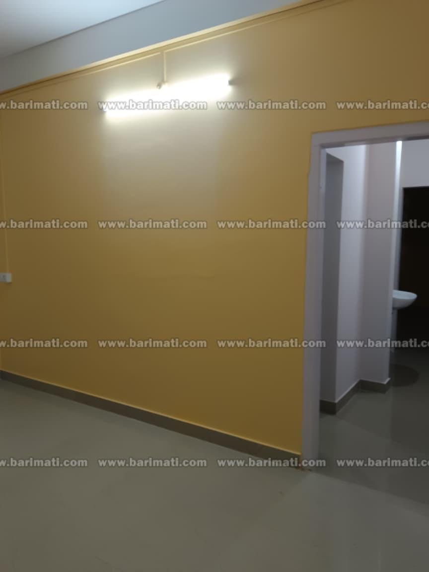 Looking for a house under ₹10,000 in Dibrugarh? This 1 BHK for rent in Chiring Chapori offers first floor convenience and car parking. Near Mohamaya Restaurant. Property DIB309.