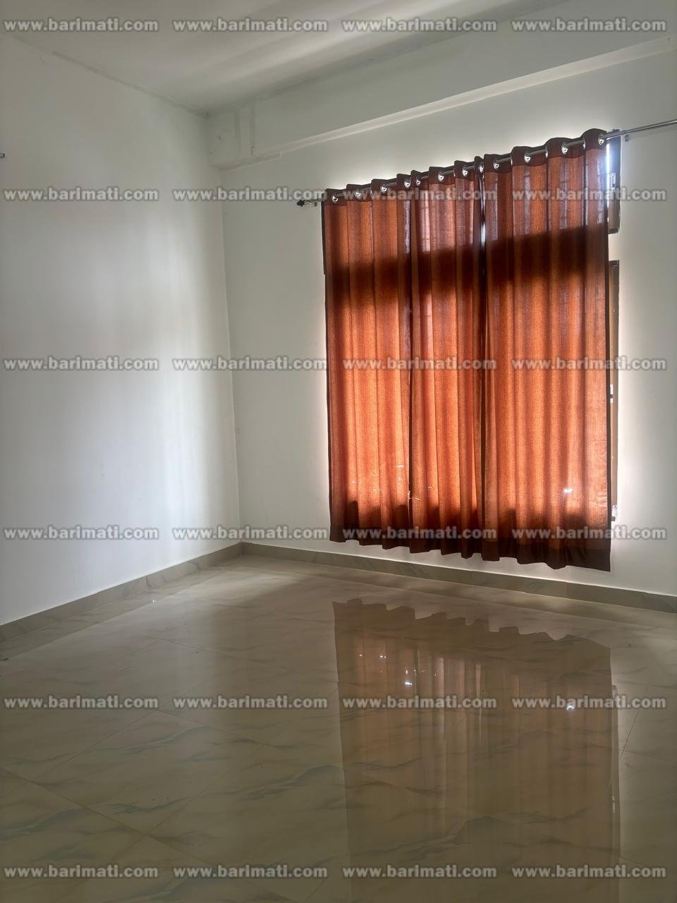 Rent this fantastic 2 BHK house in Dibrugarh's Chiring Chapori. A modern, fully tiled home with western bathrooms on the 2nd floor. Prime spot near the main road, ₹15k.