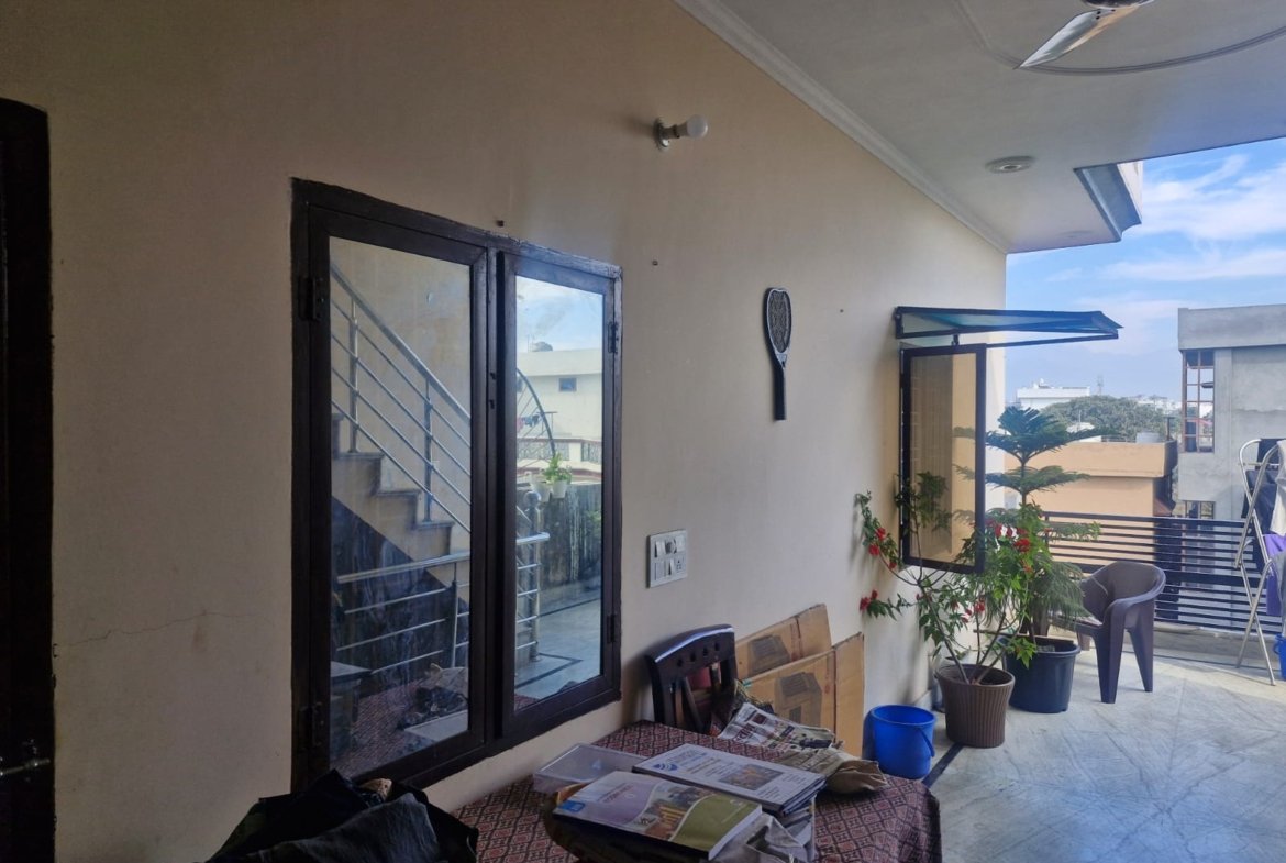 ground floor 1 bhk house rent kargi chowk dehradun car parking facility property doon48