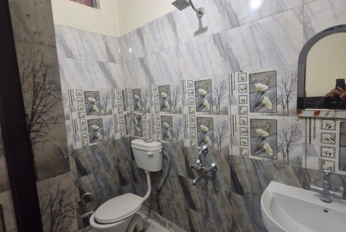 affordable 1 bhk for rent kargi chowk dehradun 8500 monthly suitable for working bachelors