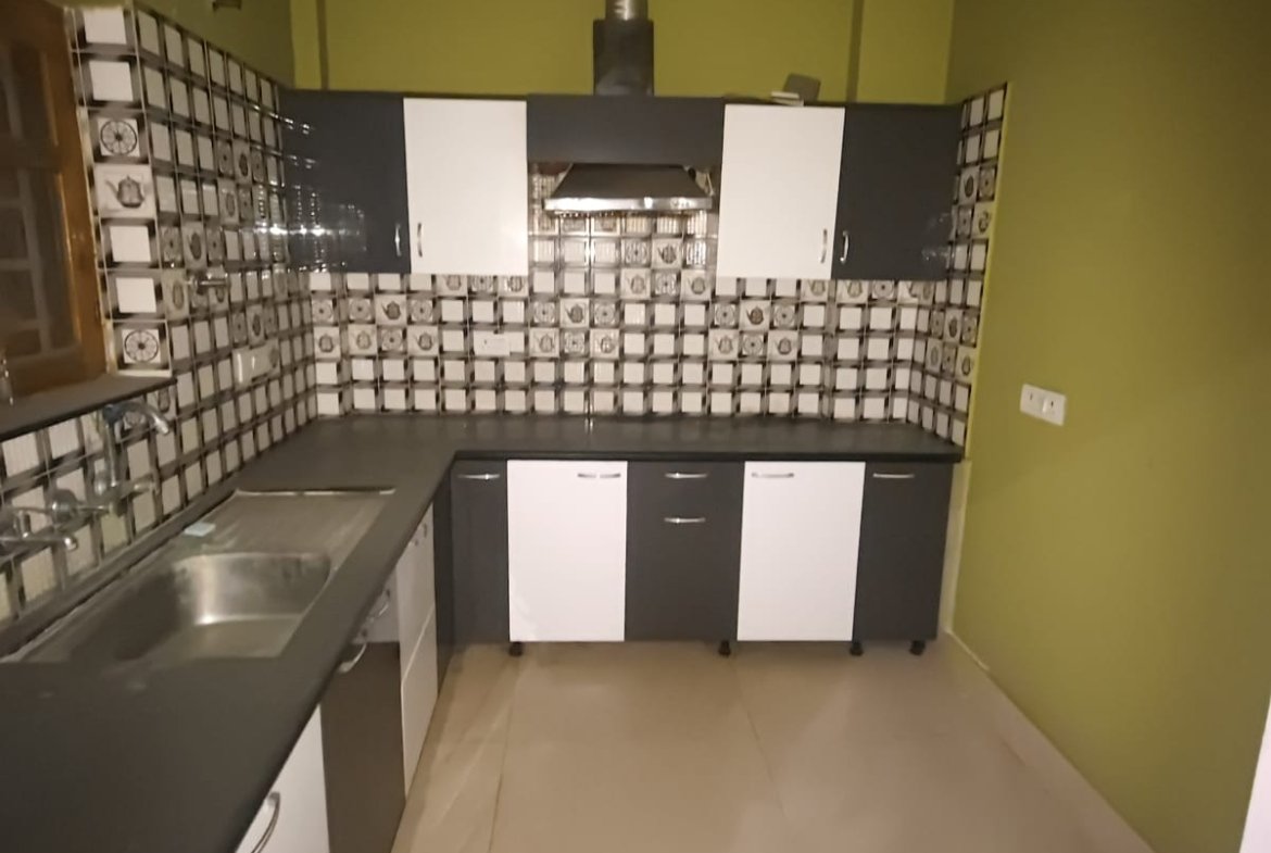 2 bhk independent house for rent mdda colony dehradun prime location id doon43